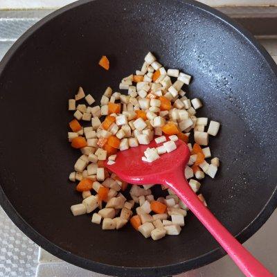 孜然杏鲍菇丁家常做法(好吃的爆炸的杏鲍菇炒鸡丁)