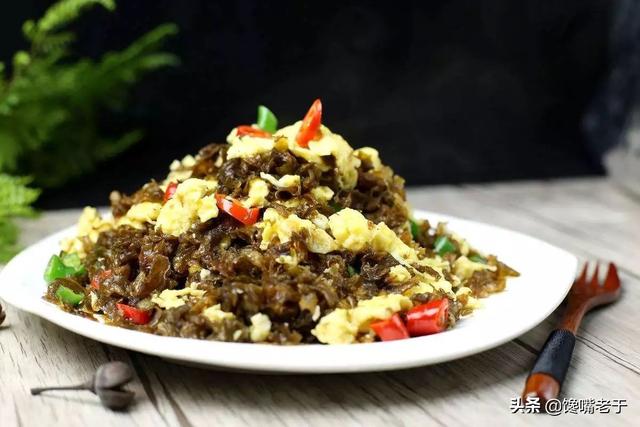 山里有什么植物可以吃（农村一种打雷才有的植物）