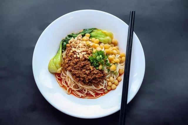 特色杂酱面咋做(舌尖上的美食之北方杂酱面)