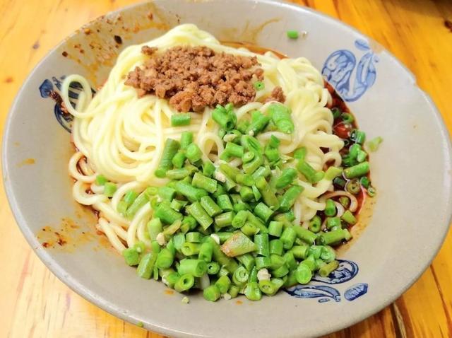 特色杂酱面咋做(舌尖上的美食之北方杂酱面)