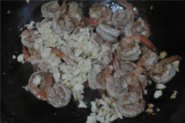 基围虾清蒸怎样做最好吃(基围虾别总清蒸啦)