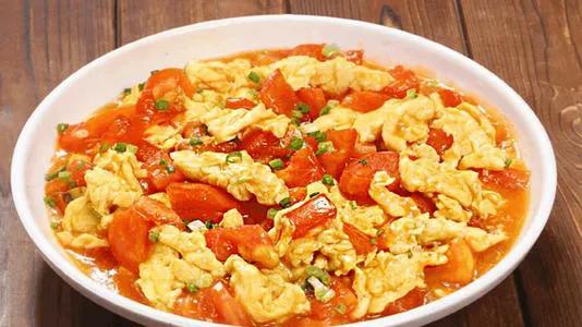 西红柿炒鸡蛋最有营养的正宗做法(西红柿炒鸡蛋许多人第一步就没做对)