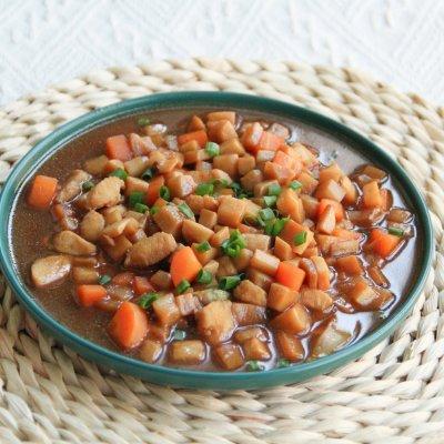 孜然杏鲍菇丁家常做法(好吃的爆炸的杏鲍菇炒鸡丁)