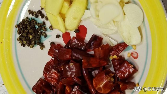 干煸豆角不用油炸的方法(干煸豆角用不用油炸)