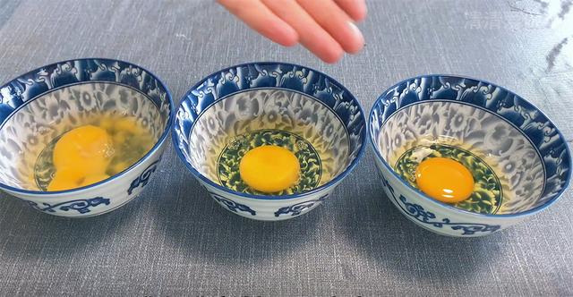 怎么分辨人造鸡蛋和真鸡蛋(教你4个小技巧)(8)