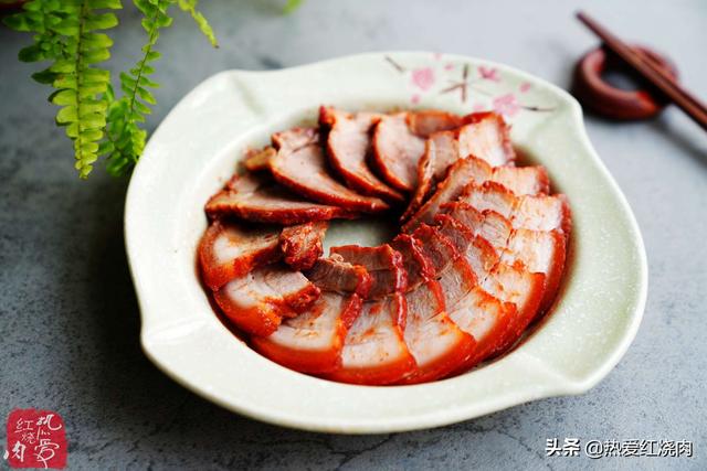 用猪肉简单又好吃的美食做法(爱吃猪肉的试试这做法)