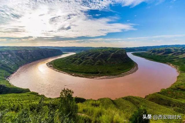 周末去哪看油菜花陕西(骑马赏花觅美食)
