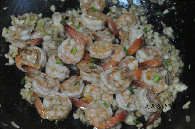 基围虾清蒸怎样做最好吃(基围虾别总清蒸啦)