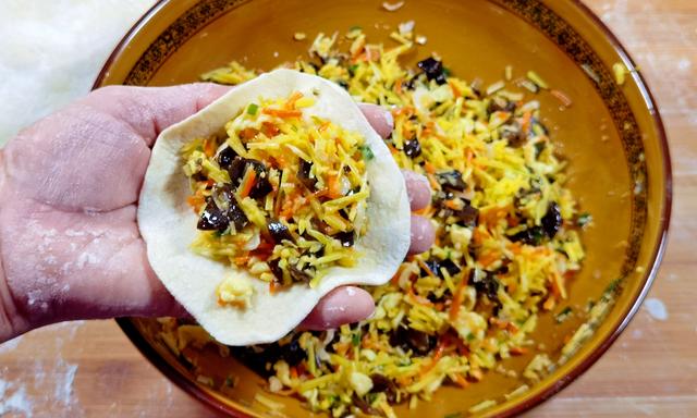 红薯土豆家常做法(吃红薯土豆不如吃它)