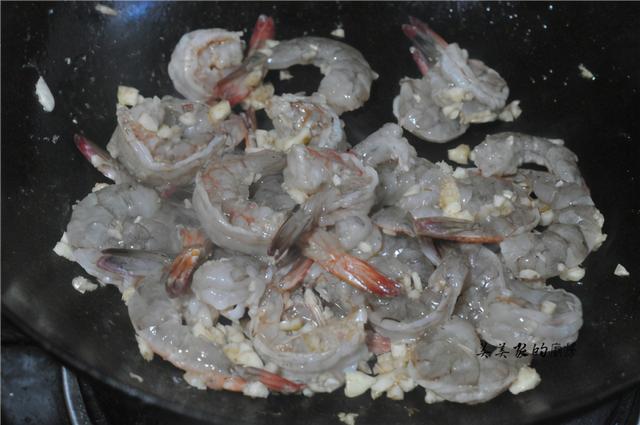 基围虾清蒸怎样做最好吃(基围虾别总清蒸啦)