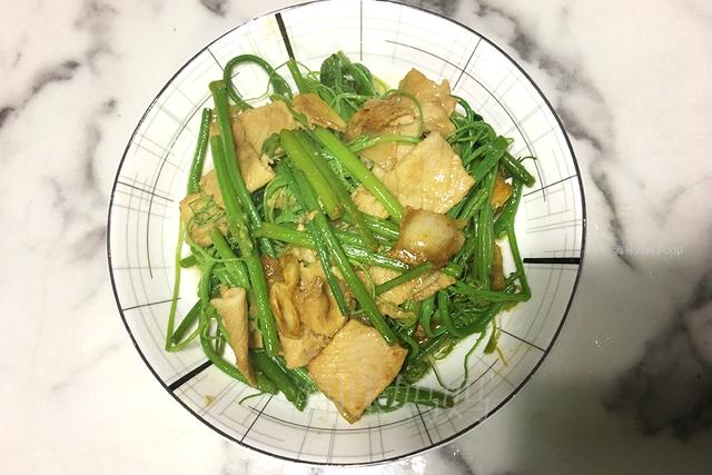 龙须菜怎么拌最好吃(龙须菜不用凉拌吃)