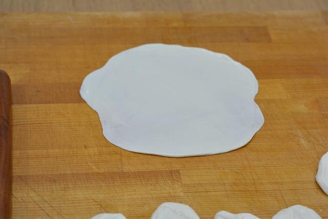 蒸烙饼怎么和面做又软又好吃(蒸薄饼讲究的薄而软)