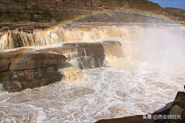 周末去哪看油菜花陕西(骑马赏花觅美食)