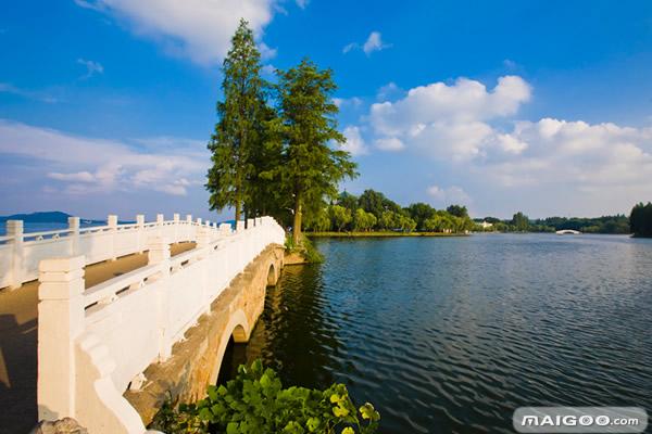 湖北有什么好吃好玩的(湖北美食好吃景点好玩的地方)