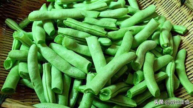 干煸豆角不用油炸的方法(干煸豆角用不用油炸)