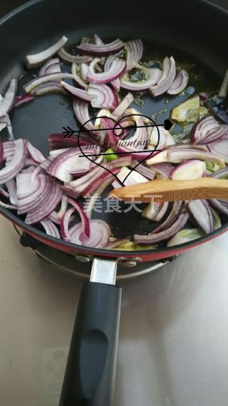 牛肉炒什么菜最搭(洋葱炒牛肉)