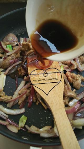 牛肉炒什么菜最搭(洋葱炒牛肉)