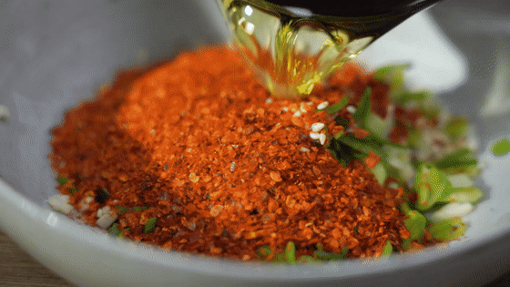 最好吃的酸汤面做法窍门(快来学做酸汤面)