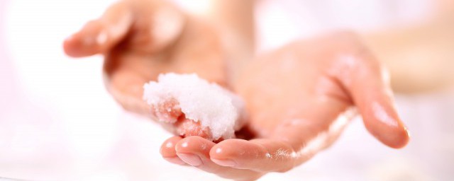 84烧手怎么办 手被84消毒液烧伤怎么办