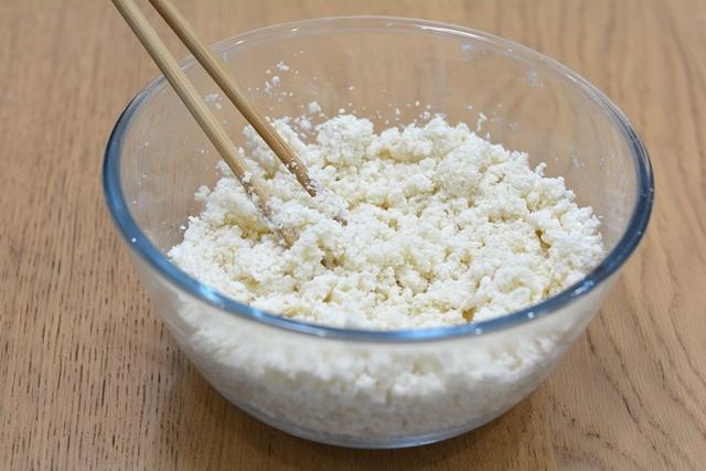 蒸烙饼怎么和面做又软又好吃(蒸薄饼讲究的薄而软)