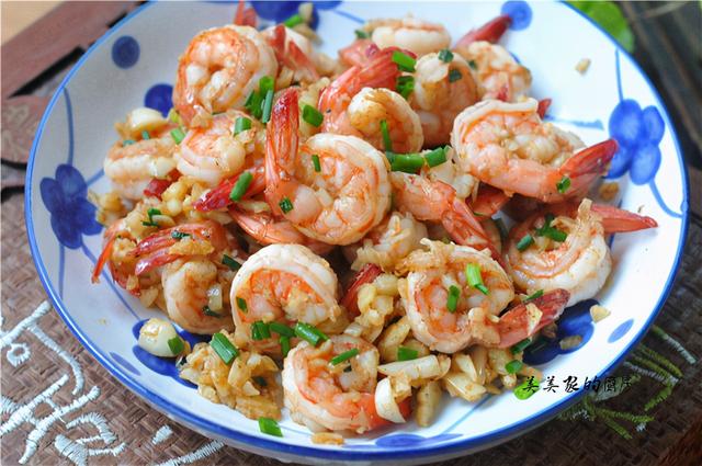 基围虾清蒸怎样做最好吃(基围虾别总清蒸啦)