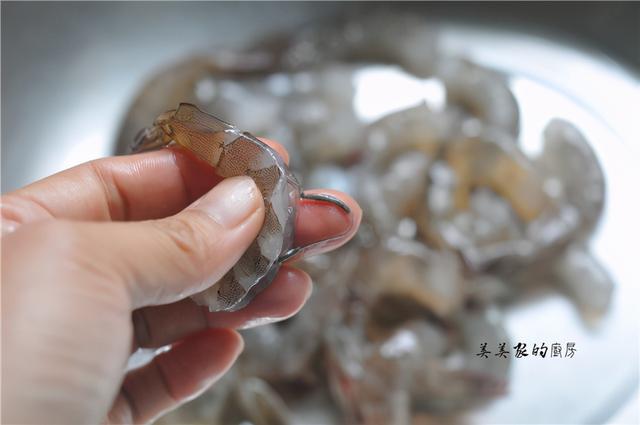 基围虾清蒸怎样做最好吃(基围虾别总清蒸啦)