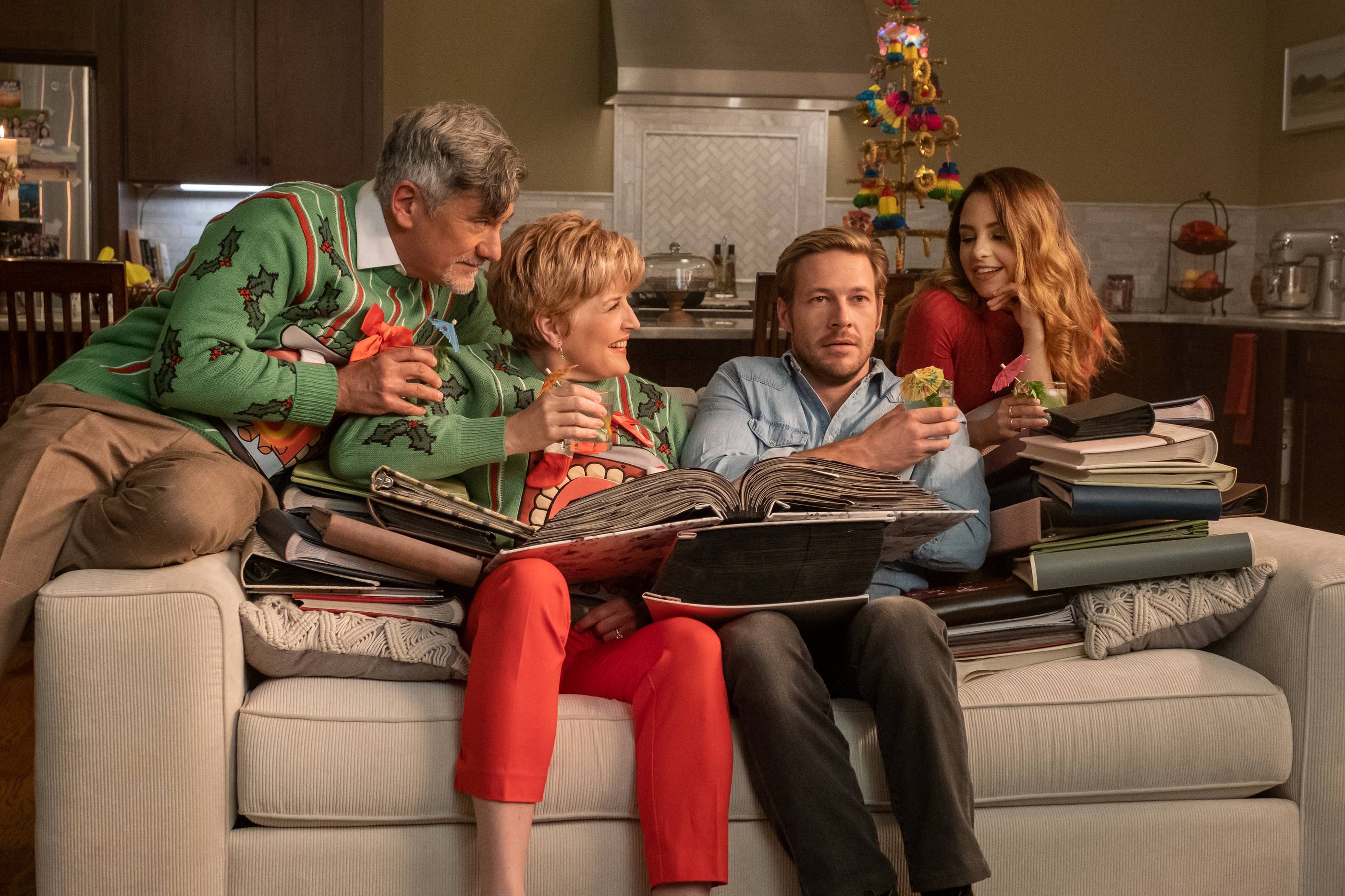 假日约会(2020)的剧照 假日约会(2020)的剧照