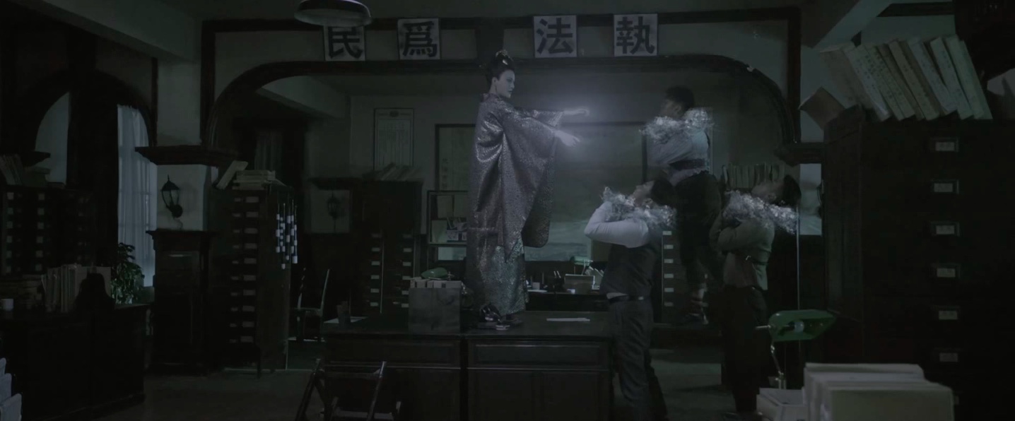 大幻术师
(2020)的剧照 大幻术师
(2020)的剧照