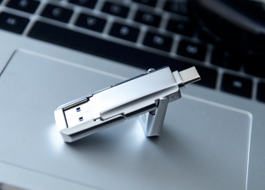 U盘出现0x80070570错误解决方法