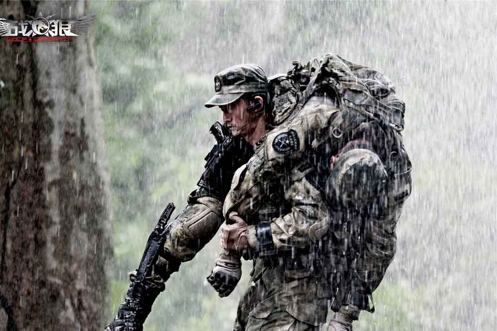 战狼
(2015)的剧照 战狼
(2015)的剧照