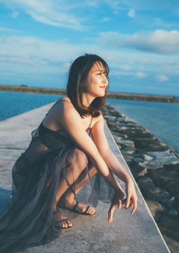 白间美瑠(しろま みる) 白间美瑠(しろま みる)