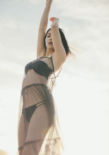 白间美瑠(しろま みる) 白间美瑠(しろま みる)