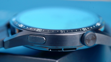 华为gt3和gt2哪个表盘大3