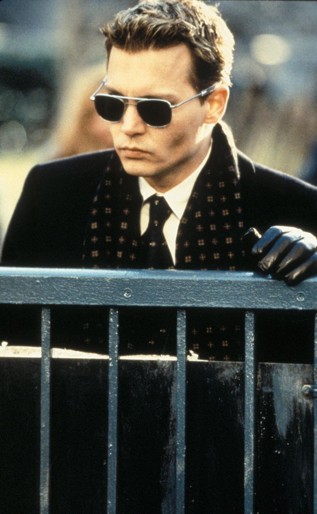 太空异种(1999)的剧照 太空异种(1999)的剧照