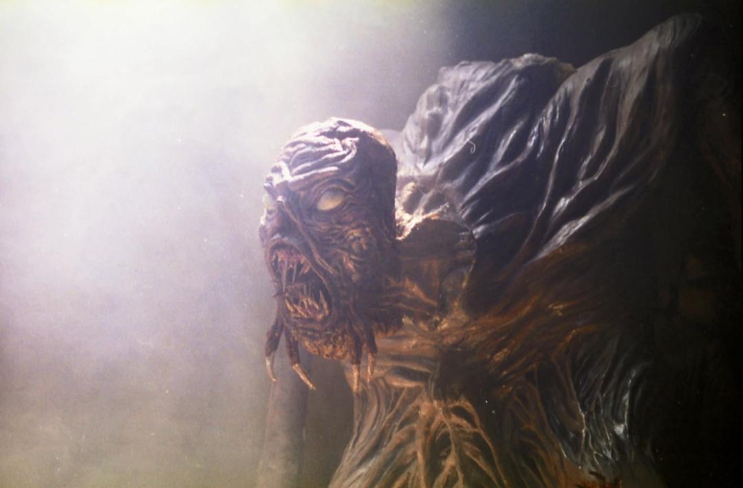 暗水深处(1993)的剧照 暗水深处(1993)的剧照