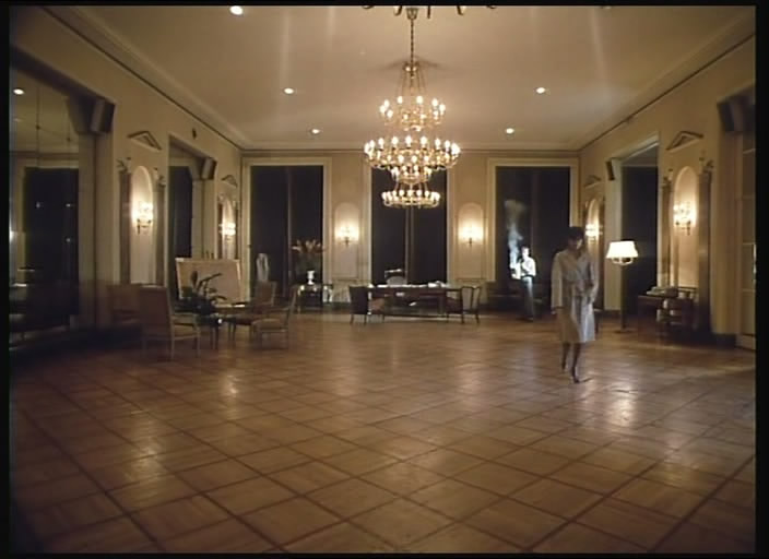 资产阶级婊子(1982)的剧照 资产阶级婊子(1982)的剧照