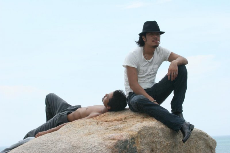 一半海水一半火焰
(2008)的剧照 一半海水一半火焰
(2008)的剧照