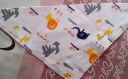 发黄的口水巾用什么洗干净3