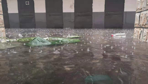 河南暴雨处于经期怎么办4