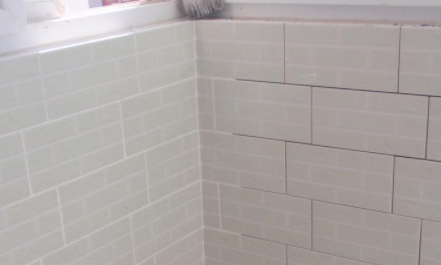 墙砖怎么贴不会空2