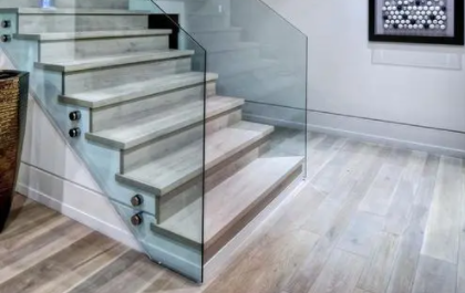 楼梯扶手需要多高2