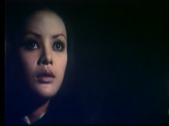 鬼嫁
(1976)的剧照 鬼嫁
(1976)的剧照