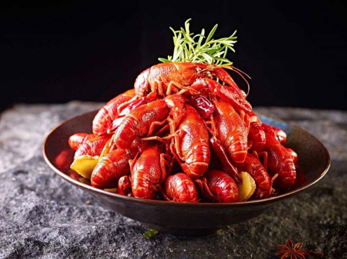 小龙虾去头是不是放不久了2