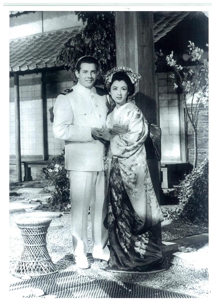 蝴蝶夫人(1954)的剧照 蝴蝶夫人(1954)的剧照