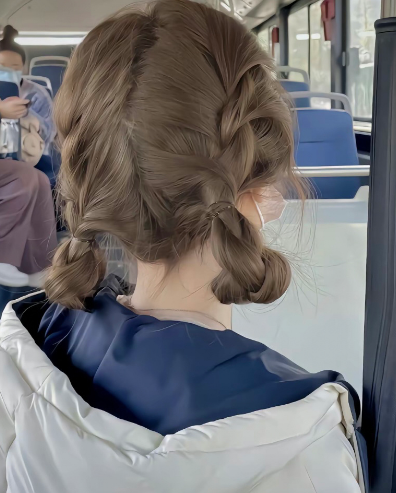 榛果棕灰色染一次多少钱2