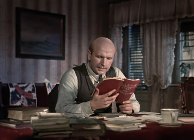 恩斯特·台尔曼——阶级的领袖(1955)的剧照 恩斯特·台尔曼——阶级的领袖(1955)的剧照