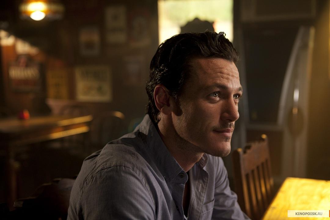 无人生还(2012)的剧照 无人生还(2012)的剧照