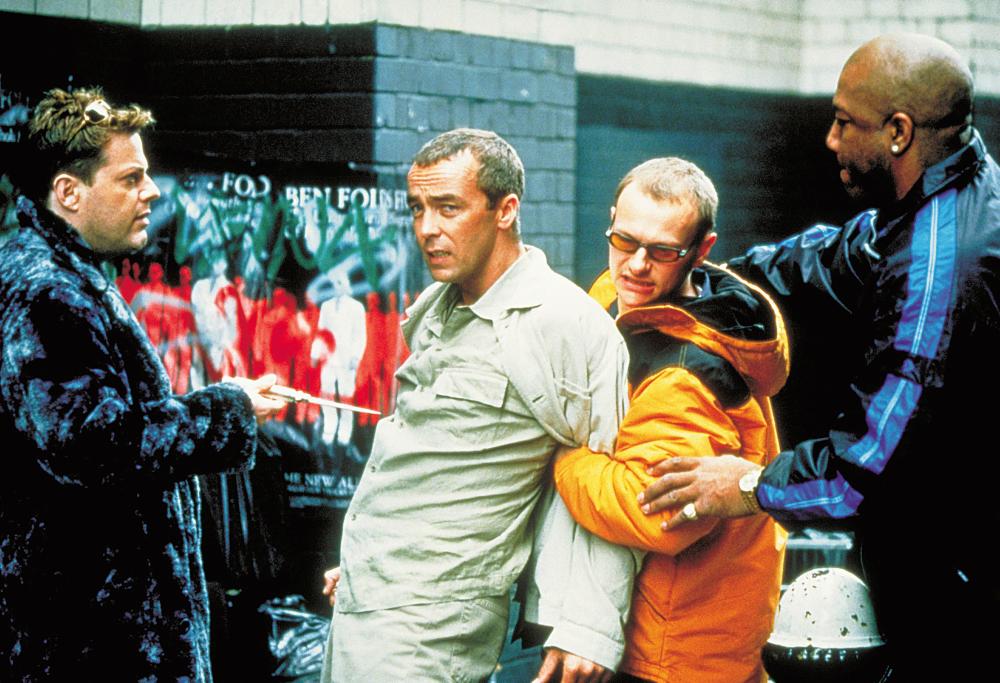 神鬼骗局(2000)的剧照 神鬼骗局(2000)的剧照