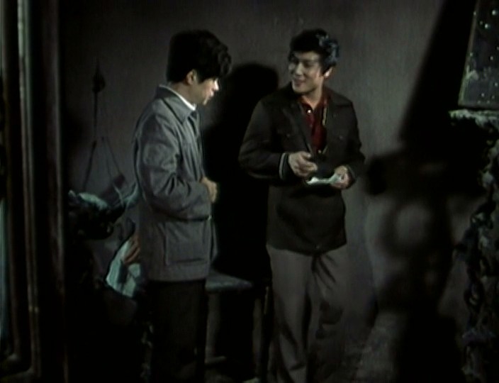 潜影
(1981)的剧照 潜影
(1981)的剧照