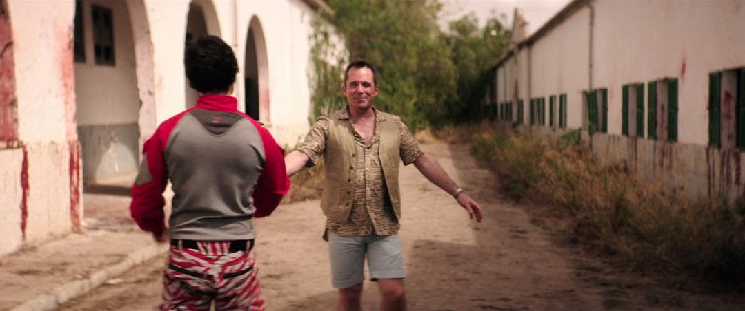 逃亡僵尸岛(2015)的剧照 逃亡僵尸岛(2015)的剧照